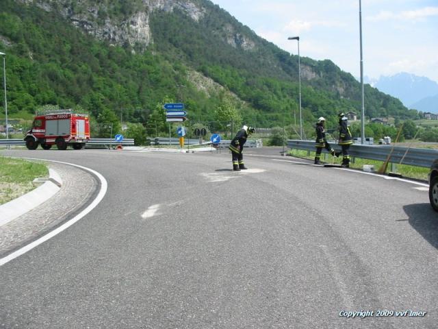 pulizia sede stradale 3.jpg