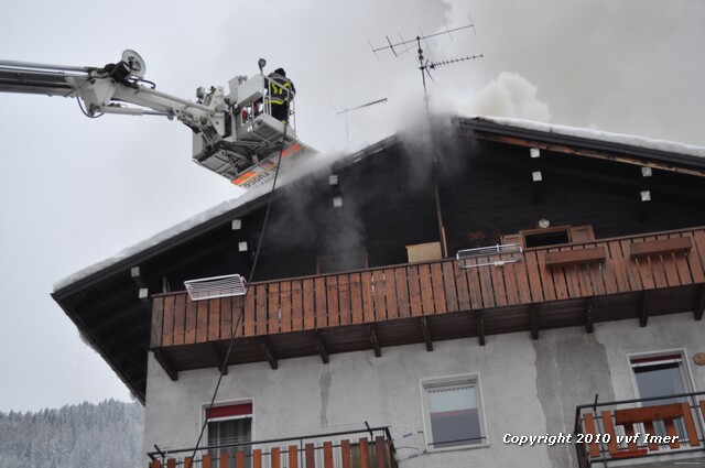 incendio tetto 06.jpg